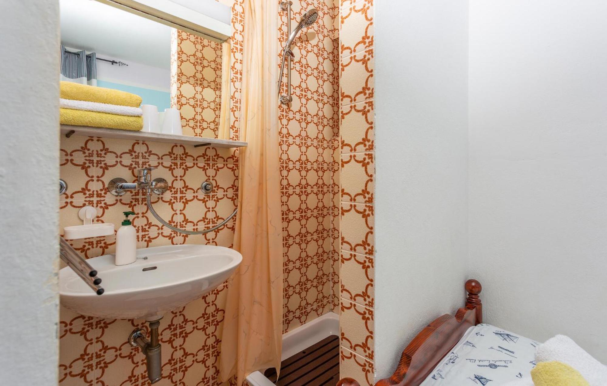 3 Bedroom Stunning Apartment In Krk Кърк Екстериор снимка