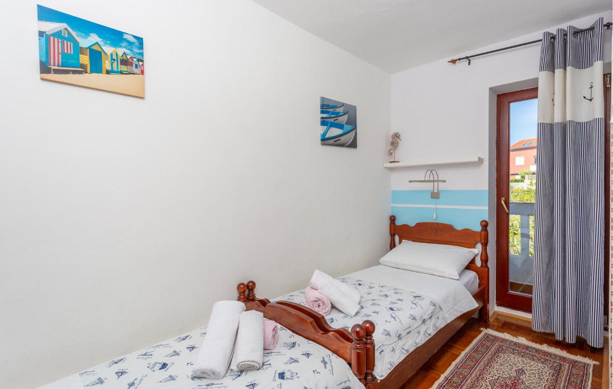3 Bedroom Stunning Apartment In Krk Кърк Екстериор снимка